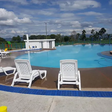 Apartamento Muy Cerca Al Parque Del Cafe Con Piscina - Montenegro 101A Exterior photo