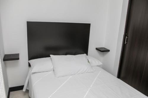 Muy Cerca Al Parque Del Cafe Con Piscina - 101a Apartamento *