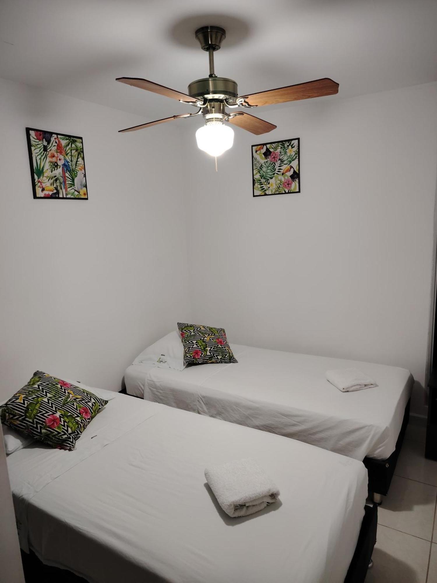 Muy Cerca Al Parque Del Cafe Con Piscina - 101a Appartement
